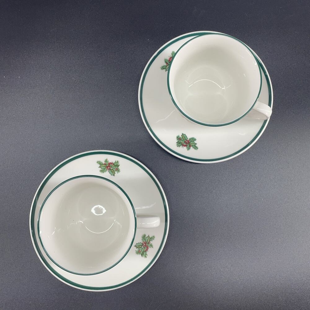 Johnson Brothers Victorian Christmas Set of 2 Tea Cups/2 Saucers Classic Holiday - Picture 5 of 10
